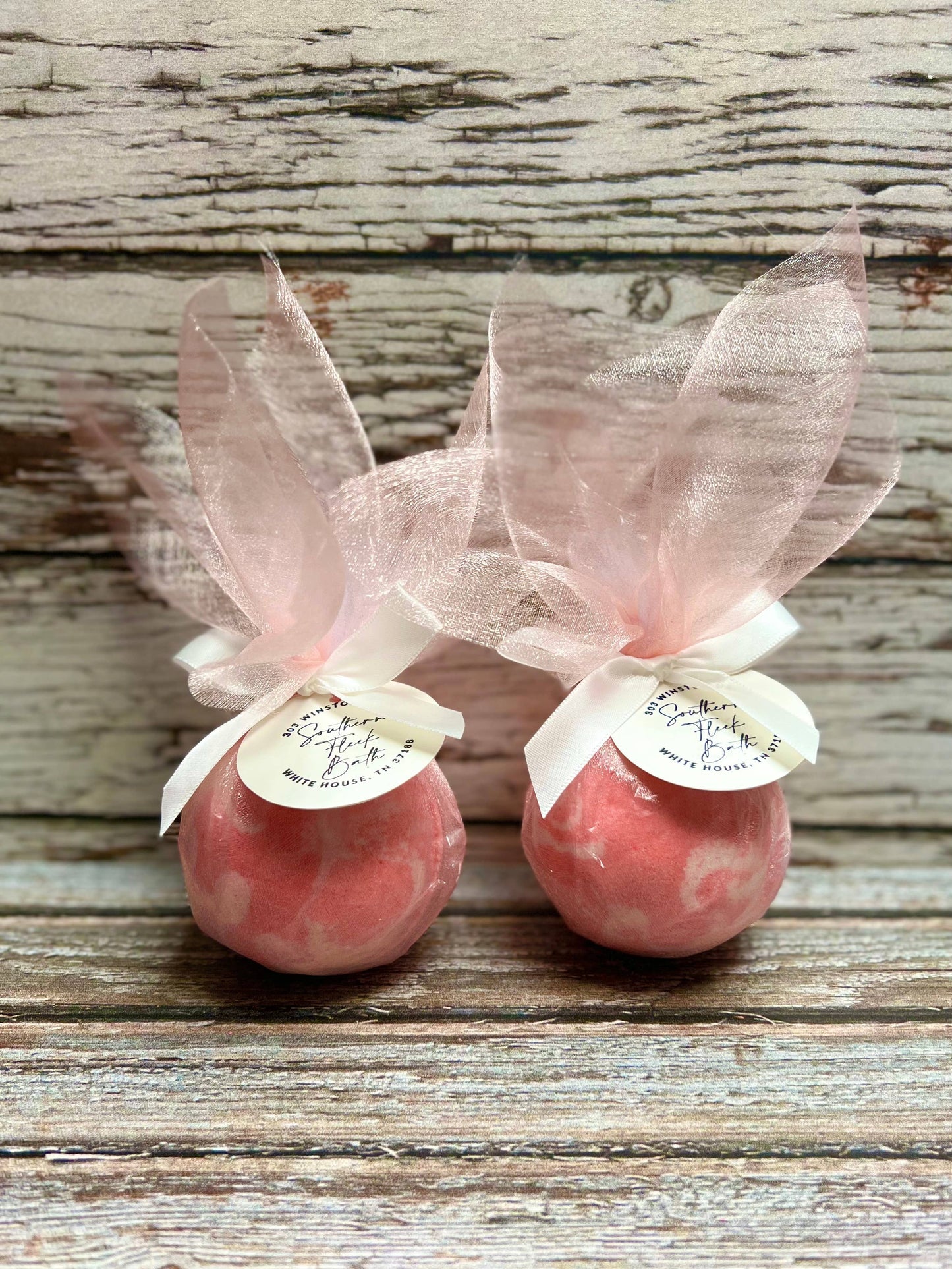 Pina Colada Shimmer Bath Bomb 5.5oz