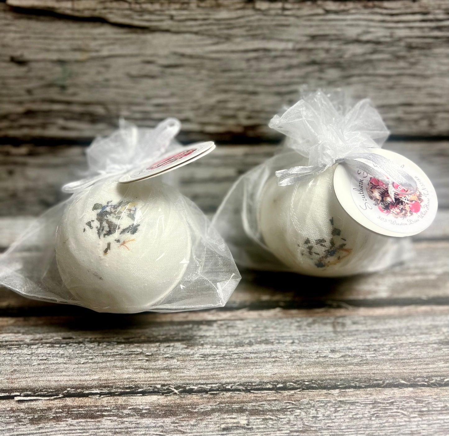 White Tea Pomegranate Pear Berry Bath Bomb
