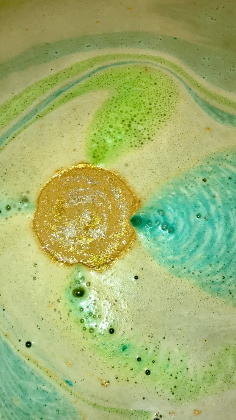 Beach Please! I’m A Mermaid Bath Bomb 5oz