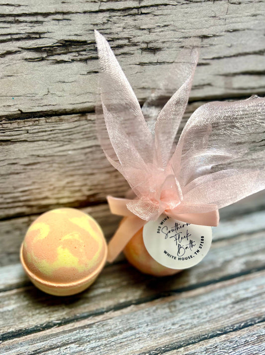 Honeysuckle Bath Bomb 5.5oz