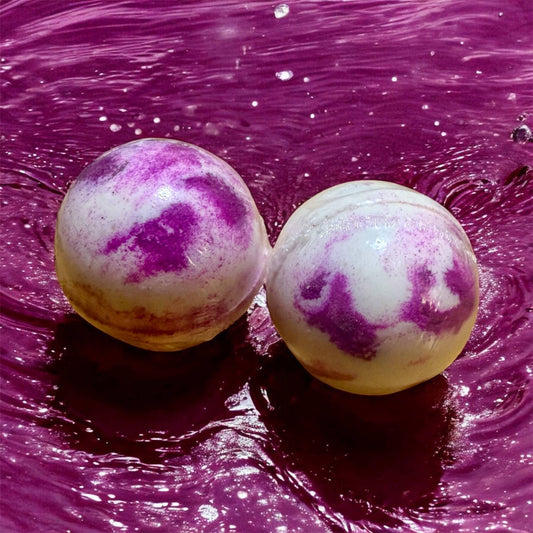 Strawberry Cheesecake Bath Bomb 5.5oz