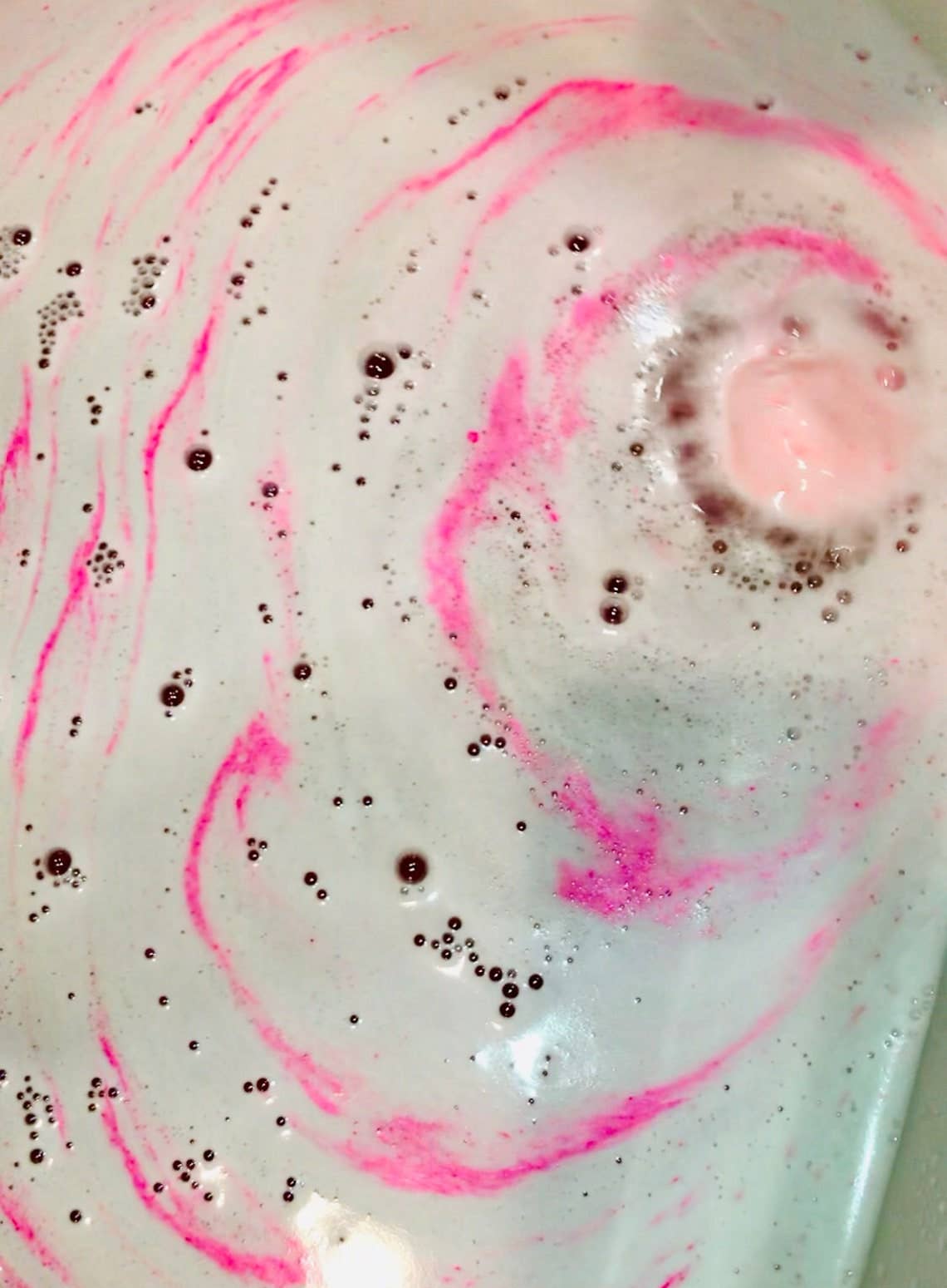 Iced Watermelon Lemonade Bath Bomb 8oz