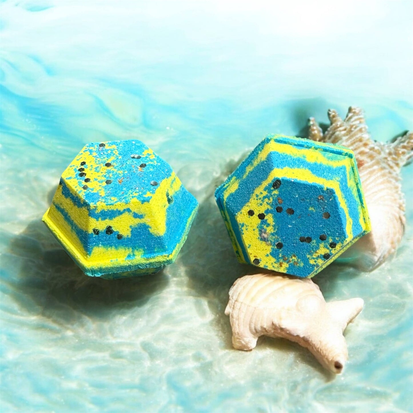 New!! Shimmer Mermaid Water Tetradecagon Bath Bomb
