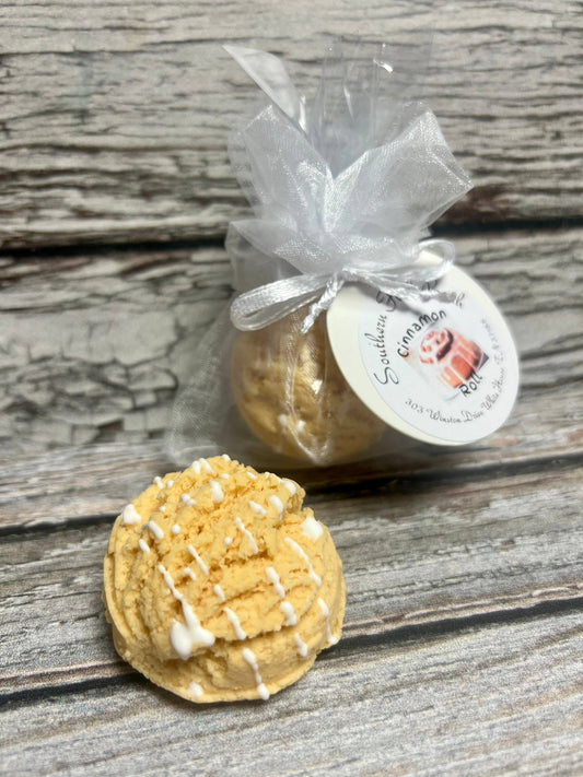 Cinnamon Roll Bubble Scoop