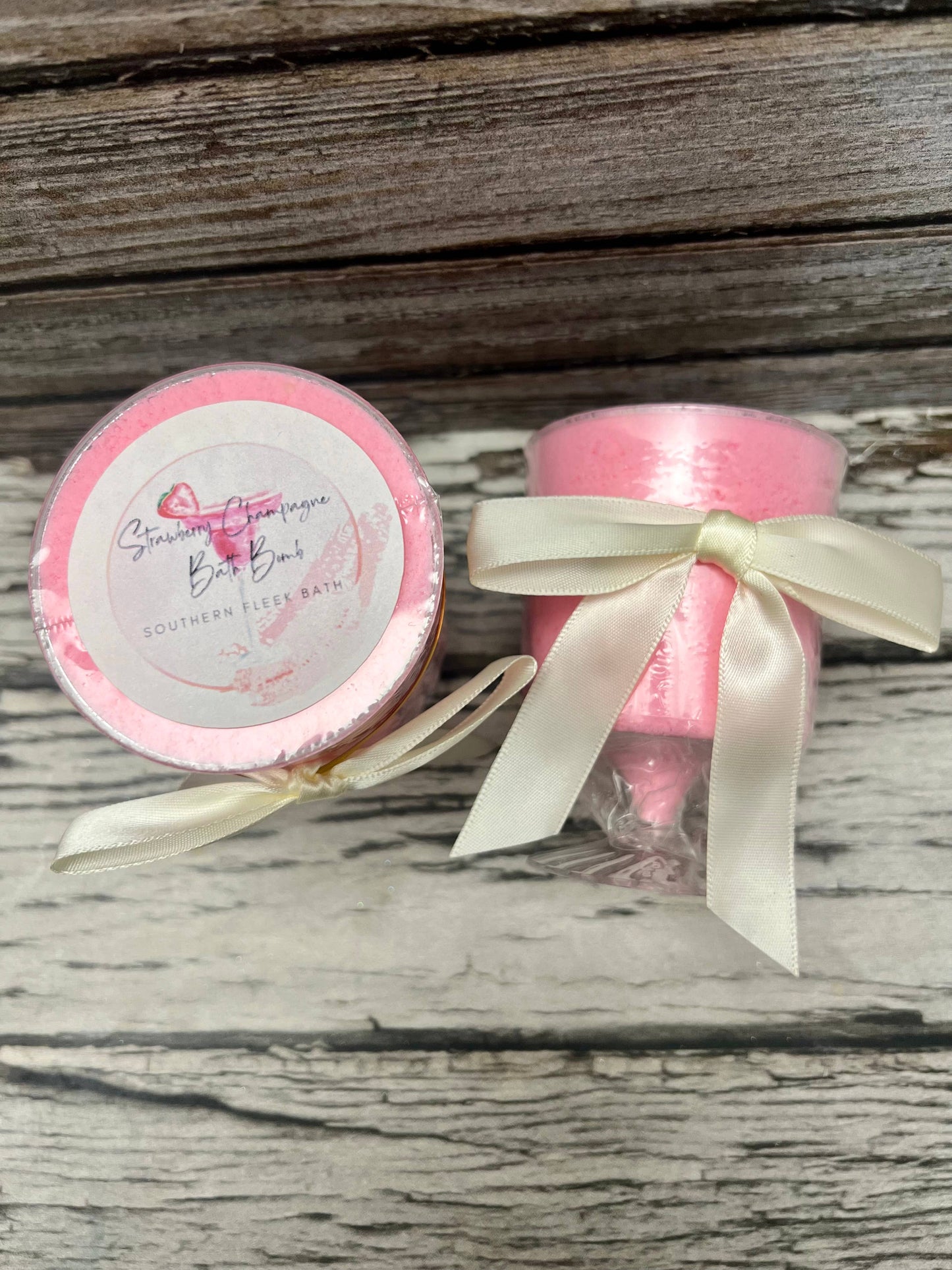 Strawberry Champagne Bath Bomb 5oz 