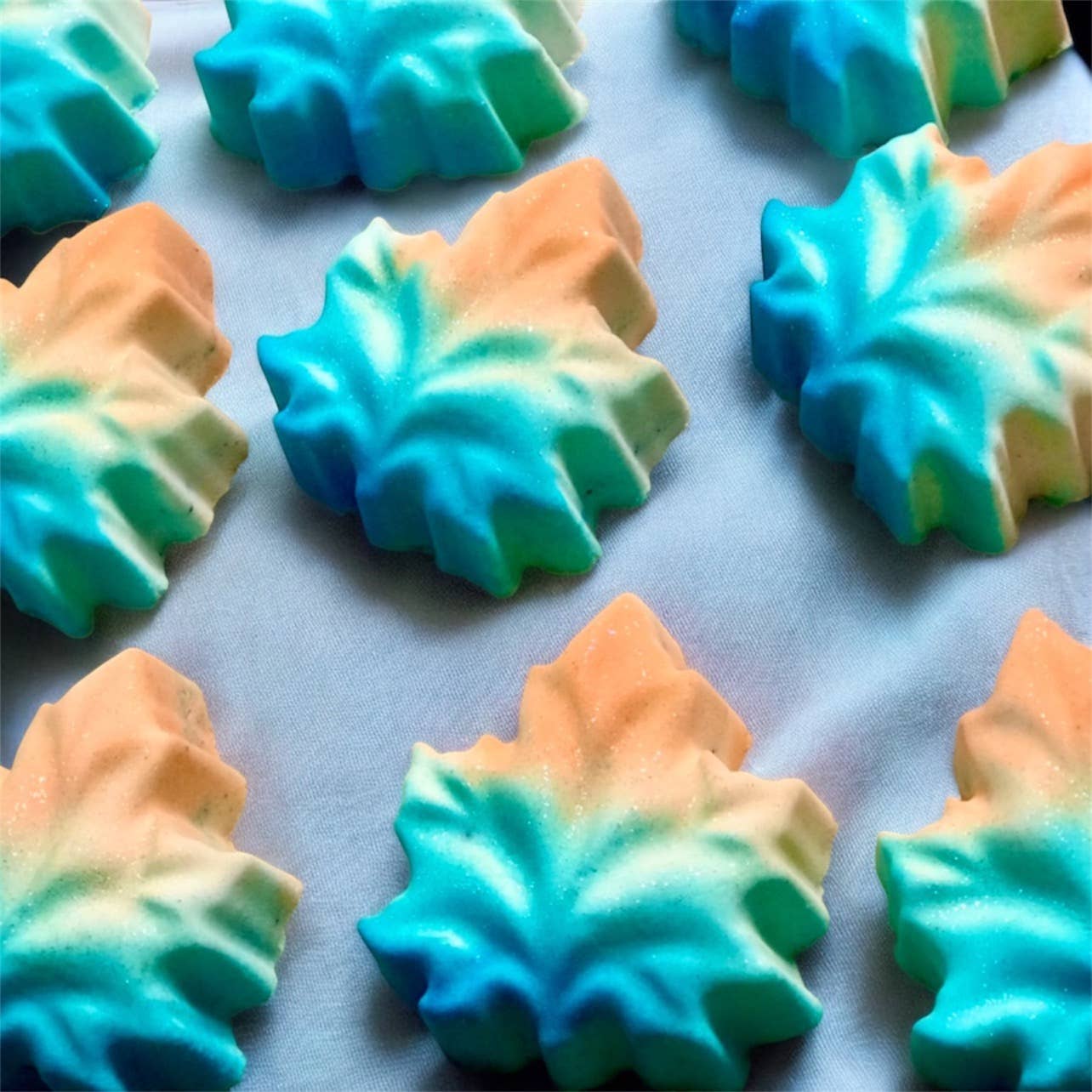 Frozen Leaf Bath Bomb