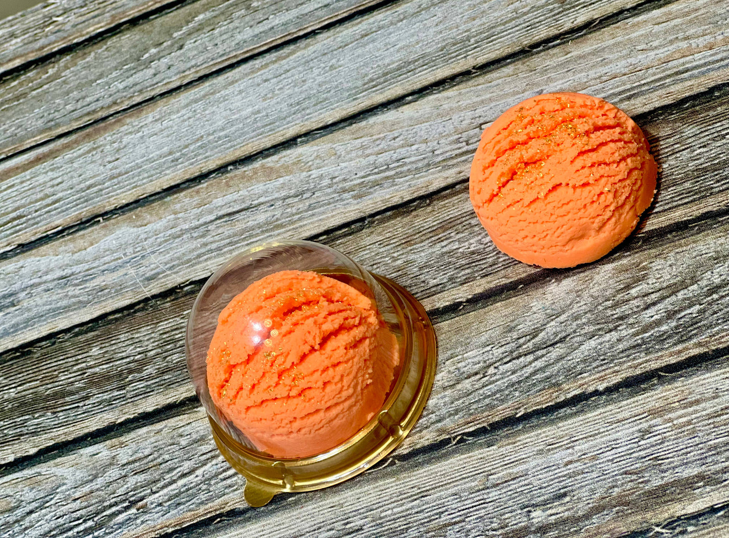 Large Bubble Pumpkin Spice Scoop