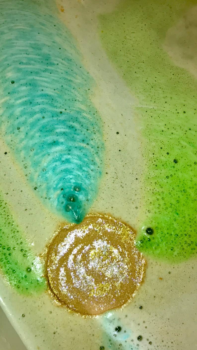 Beach Please! I’m A Mermaid Bath Bomb 5oz