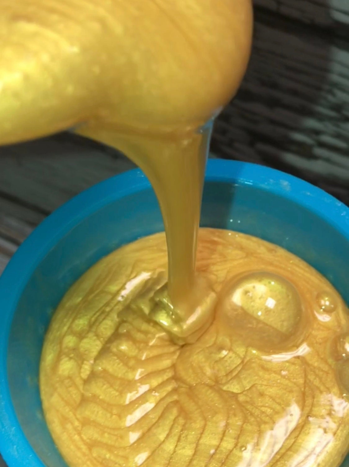 Caramel Honey Shimmer Shower Gel